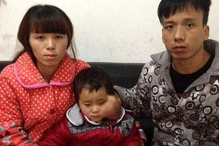 
    Fetiţa are cancer, iar doctorii spun că e incurabil  