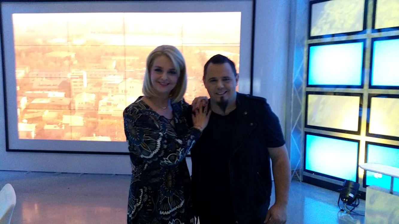 Iuliana Marciuc şi Ovidiu Anton s-au plimbat prin Europa pentru a promova piesa României pentru Eurovision