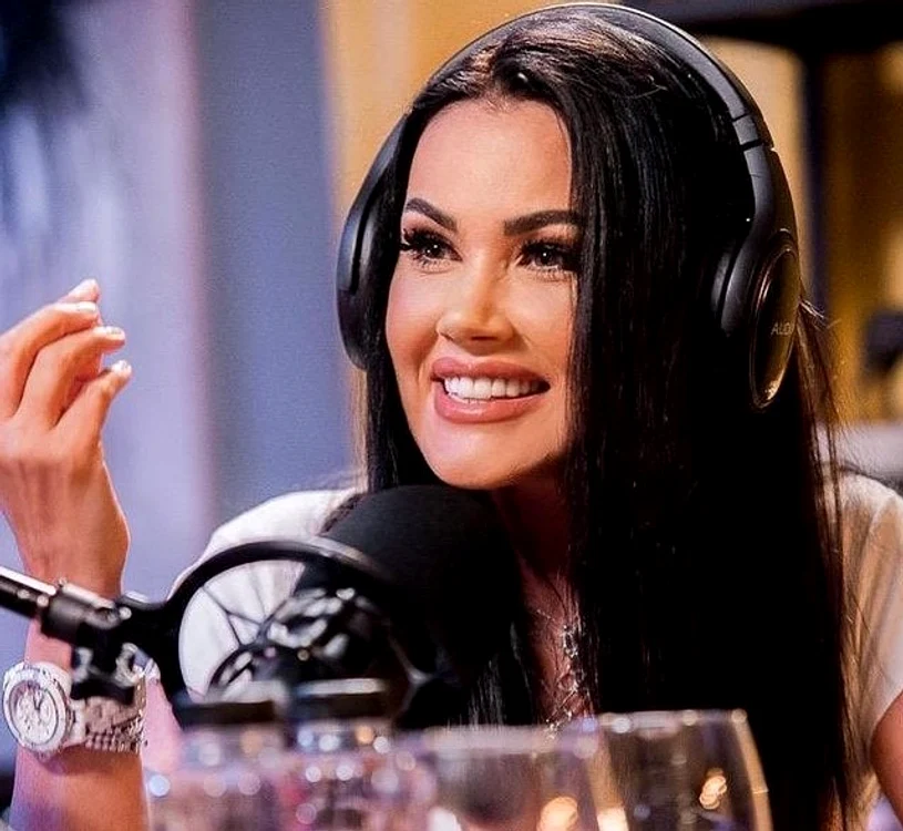       Oana Zăvoranu, invitată la podcastul lui Măruță