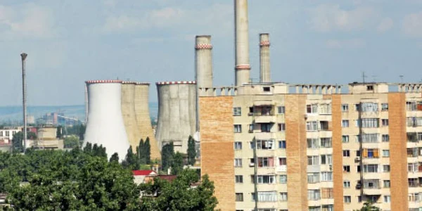 În multe oraşe, centralele de termoficare întârzie furnizarea căldurii către beneficiari  