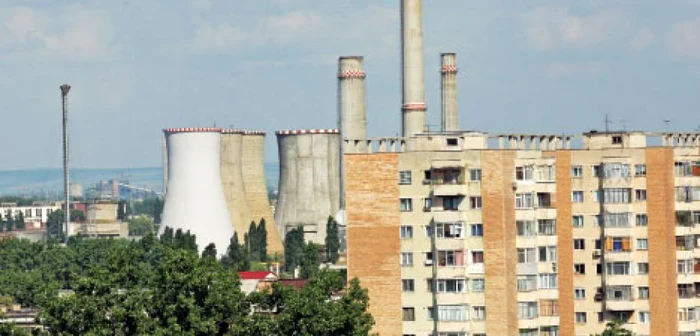 În multe oraşe, centralele de termoficare întârzie furnizarea căldurii către beneficiari  