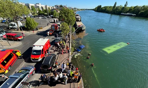 autobuz Sena Facebook Lamia Bensarsa Reda jpg