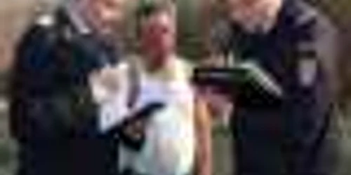 Bărbatul a primit 2000 de lei amendă pentru incendiul de vegetaţie pe care l-a provocat