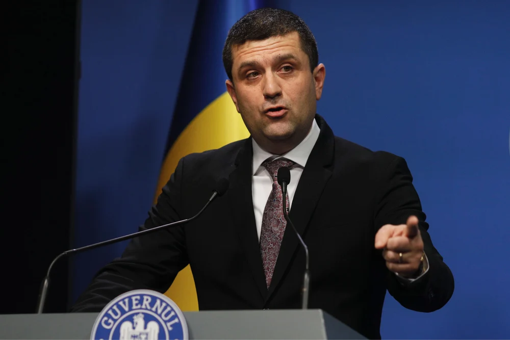 De ce a fost demis directorul TAROM. Miruță, dezvăluiri despre venituri umflate și combustibil subevaluat: „Un buget ridicol de nerealist”