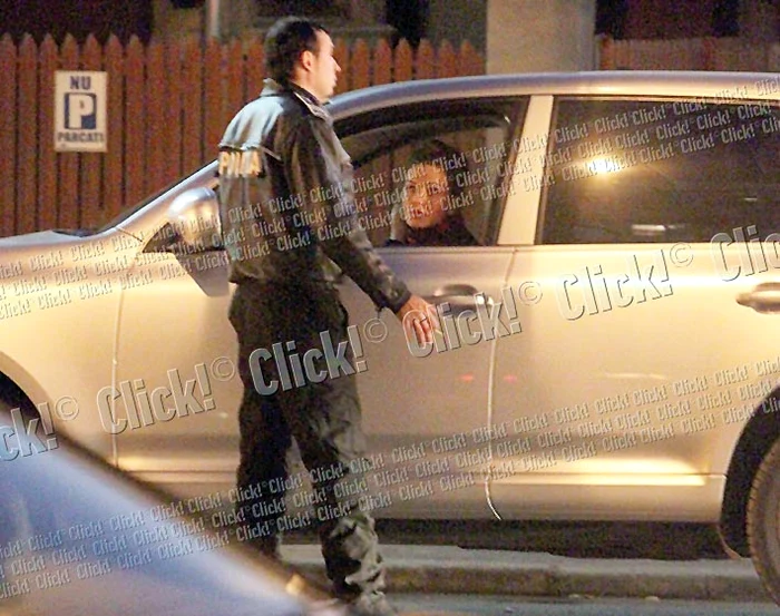 Anna a ştiut  să negocieze  cu poliţistul