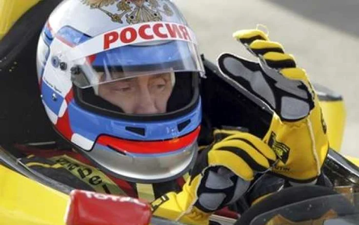 Putin a pilotat la Formula 1