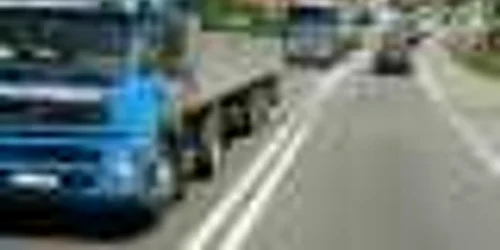Circulatie restrictionata pe 14 si 15 iulie pentru vehiculele mai mari de 7,5 tone