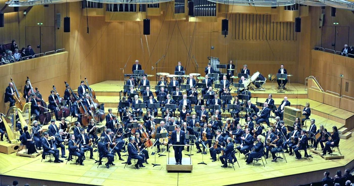 Orchestra din München, fondată în 1983 de Franz Klaim, a fost condusă de dirijorul român Sergiu Celibidache în perioada 1979-1996 FOTO: Arhiva Festivalului „George Enescu“