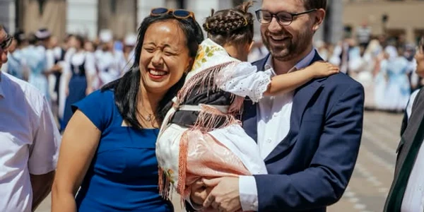 Dominic Fritz alaturi de soctie și fiica foto facebook jpg