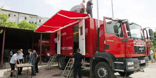 Centrul mobil de comandă va coordona intervenţiile pompierilor în mai multe judeţe din regiune