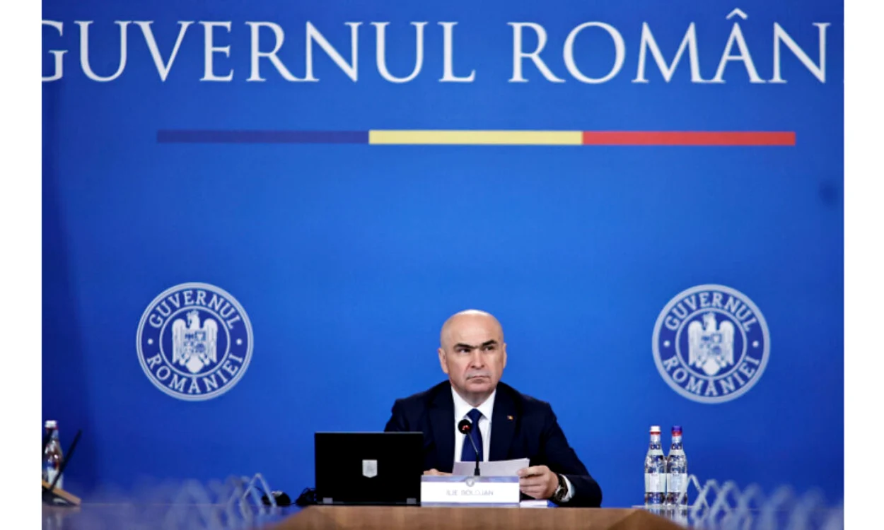 Premierul Ilie Bolojan, în timpul unei ședințe de guvern. FOTO: Guvern