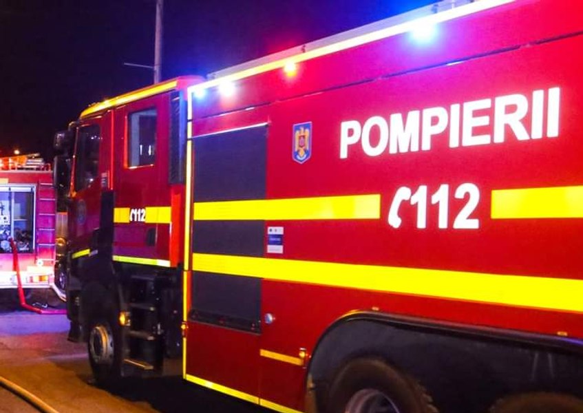 Incendiu la o școală aflată în renovare din Sectorul 3 al Capitalei. Viceprimar: Nicio firmă „câștigătoare” nu respectă normele de siguranţă