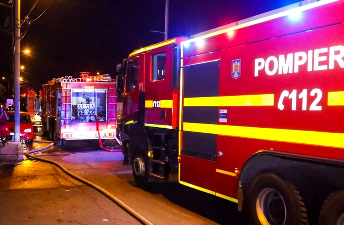 Incendiul a izbucnit într-o clădire din zona centrală a Capitalei FOTO Arhivă