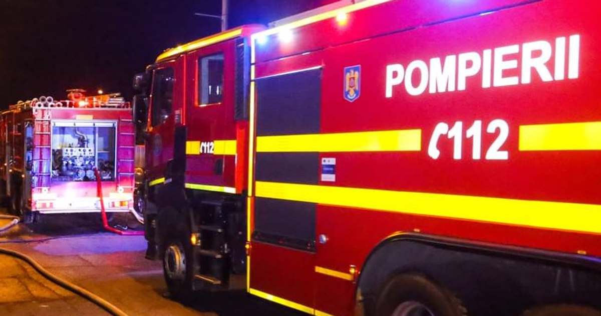 Incendiu la depozitul Sameday din Iași - Pompierii au intervenit rapid