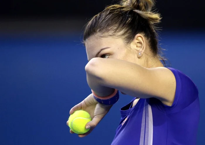 Simona Halep se va menţine pe locul 3 mondial, chiar dacă a fost eliminată în sferturi la Australian Open FOTO AP