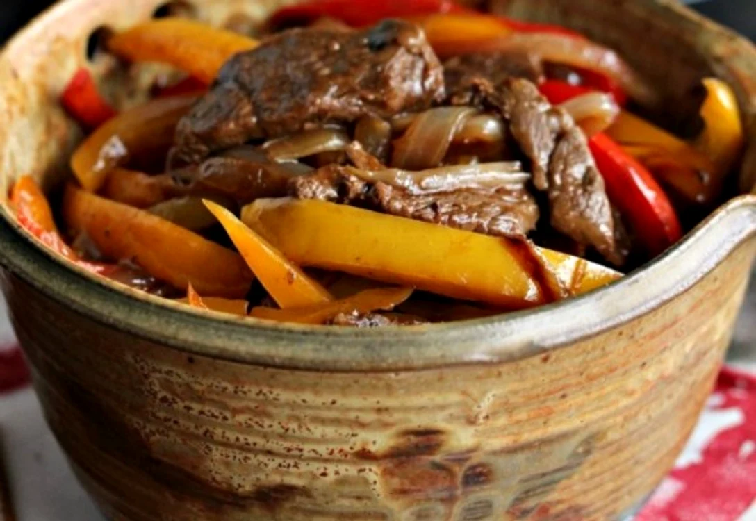 
    O fel de mancare principal simplu si deliciosclickpoftabuna.ro  