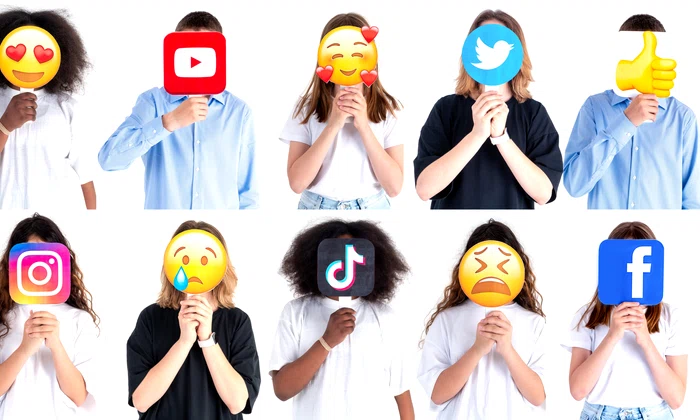 Adolescenți retele sociale 