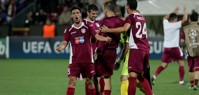 Clujenii se bucur[ după calificarea în grupele Ligii Campionilor FOTO Mediafax