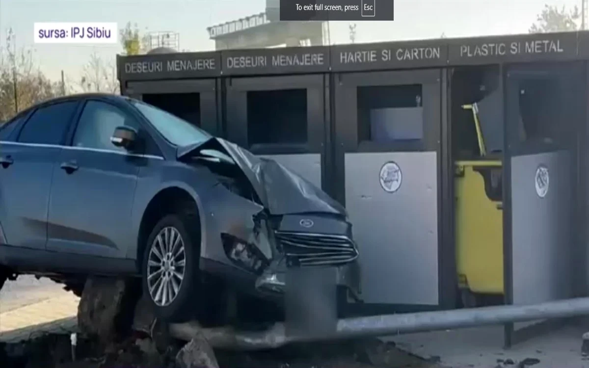 Medicul a smuls stâlpul de iluminat din pământ. Foto: captură video IPJ Sibiu