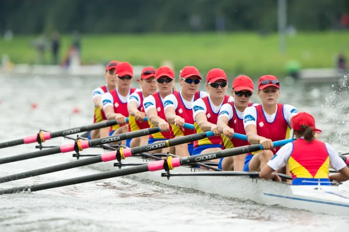 Barca de 8+1 a României va itnra sâmbătă în finală FOTO Mediafax