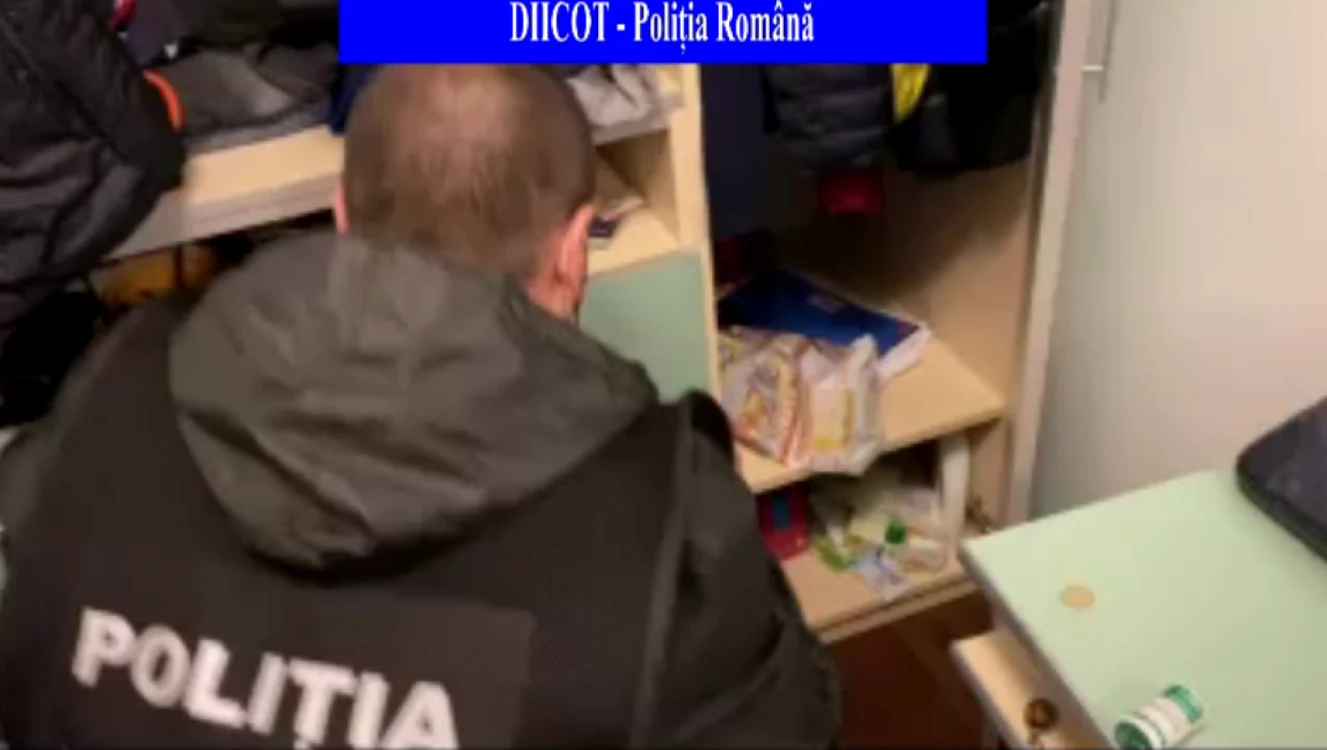 Poliţia Prahova a făcut percheziţii la 14 adrese unde locuiesc suspecţii dintr-un dosar de înşelăciune FOTO Arhivă
