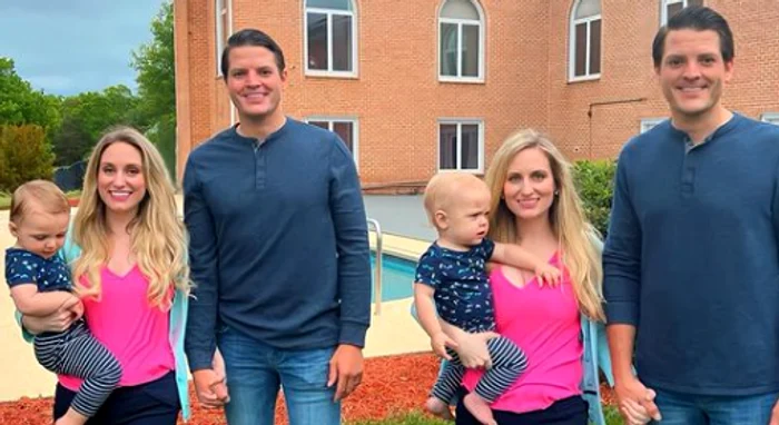 Briana și Brittany alături de soții lor Josh și Jeremy Salyers. Foto: Instagram/ salyerstwins.