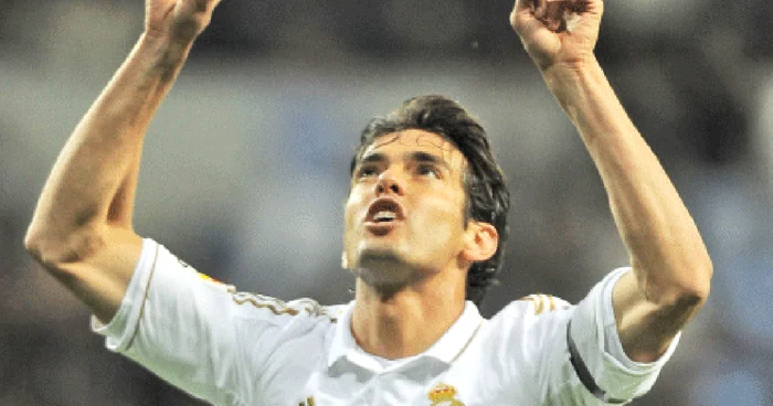 Kaka îi mulţumeşte lui Dumnezeu după fiecare reuşită Foto: AFP
