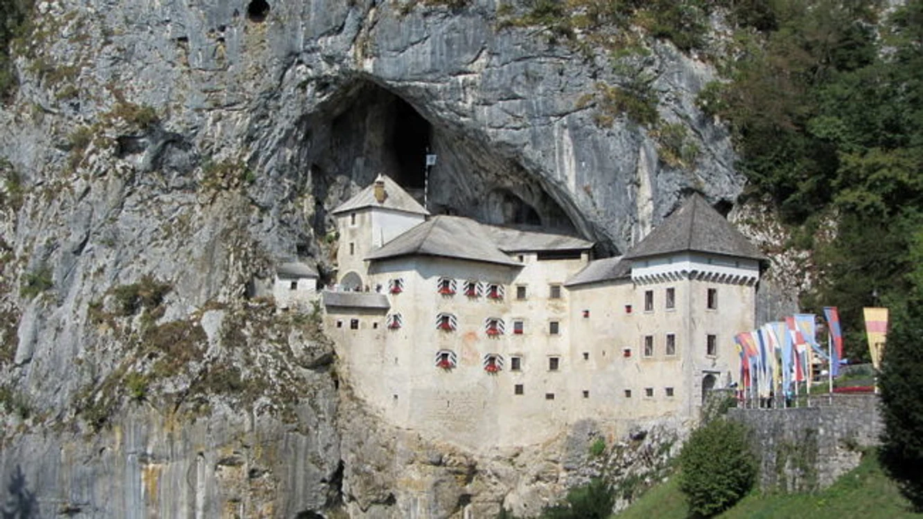 Castelul Predjama, Slovenia