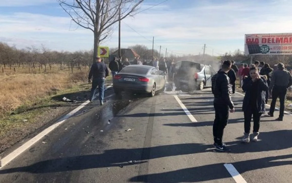 
    Polițiștii spun că Daniel Chițoiu a pierdut controlul mașinii și a lovit un alt vehicul care circula regulamentar  