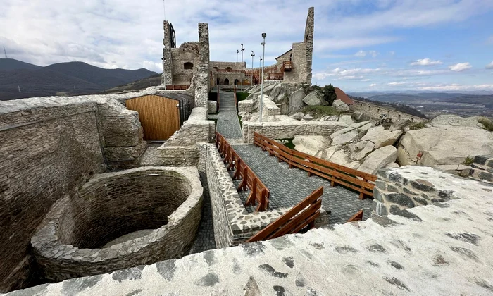Cetatea Devei  Foto Primăria Deva (18) jpg