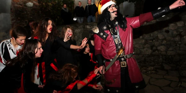 Numele lui Dracula este legat de Bran, atât în conştiinţa românilor, cât şi a turiştilor. Foto: Arhivă