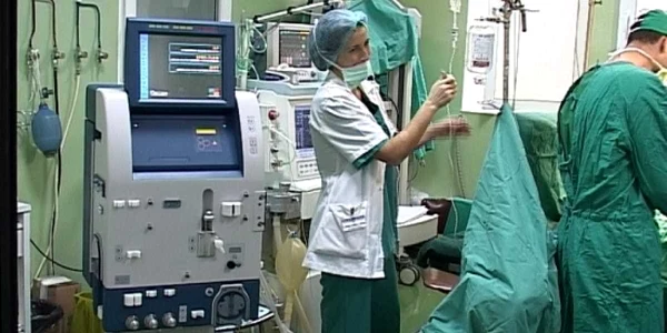 Cu ajutorul noului aparat, medicii au învins cancerul
