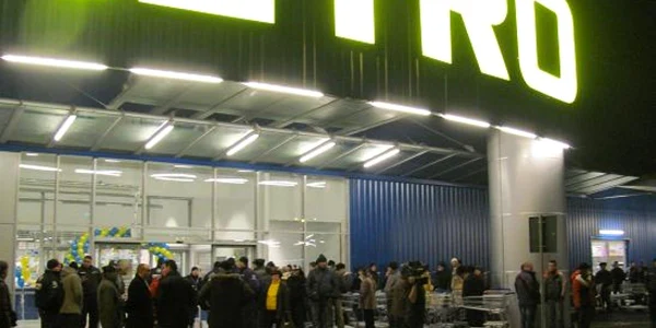 Marile magazine se întrec în promoţii
