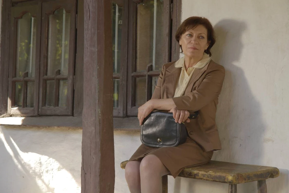 „Nu «pleci» din comunism capră şi ajungi în capitalism, gazelă. Sau 
viceversa. (Cu excepţia cazurilor de ipocrizie şi duplicitate cronice).