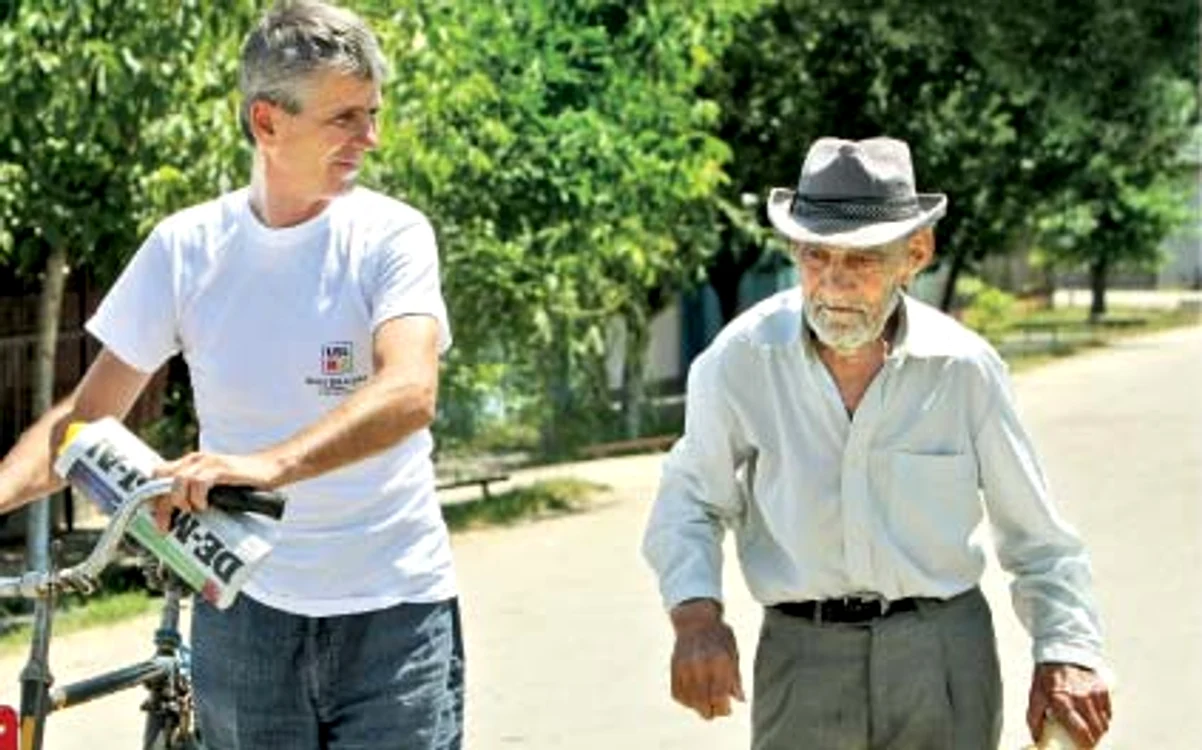 Veteranul pleacă de la birt pe la două după-amiaza, doar ca să se întoarcă  trei ore mai târziu