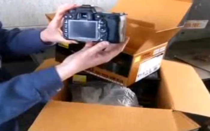 Aparatele foto fabricate în Japonia au fost confiscate
