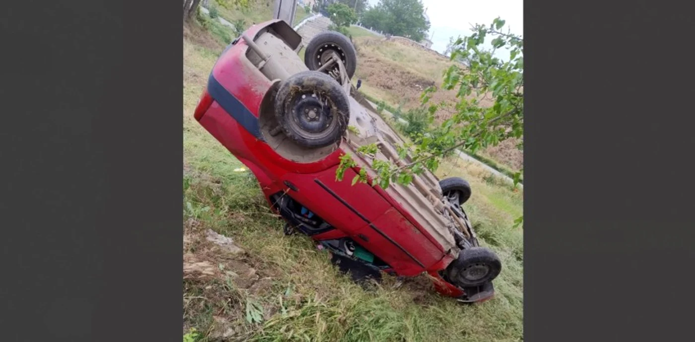 Mașina răsturnată ăn județul Constanța FOTO ISU Dobrogea