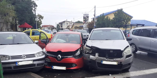 accident buzau masini avariate jpeg