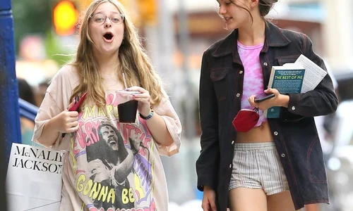 3 suri cruise profimedia 0622132872 jpg jpeg