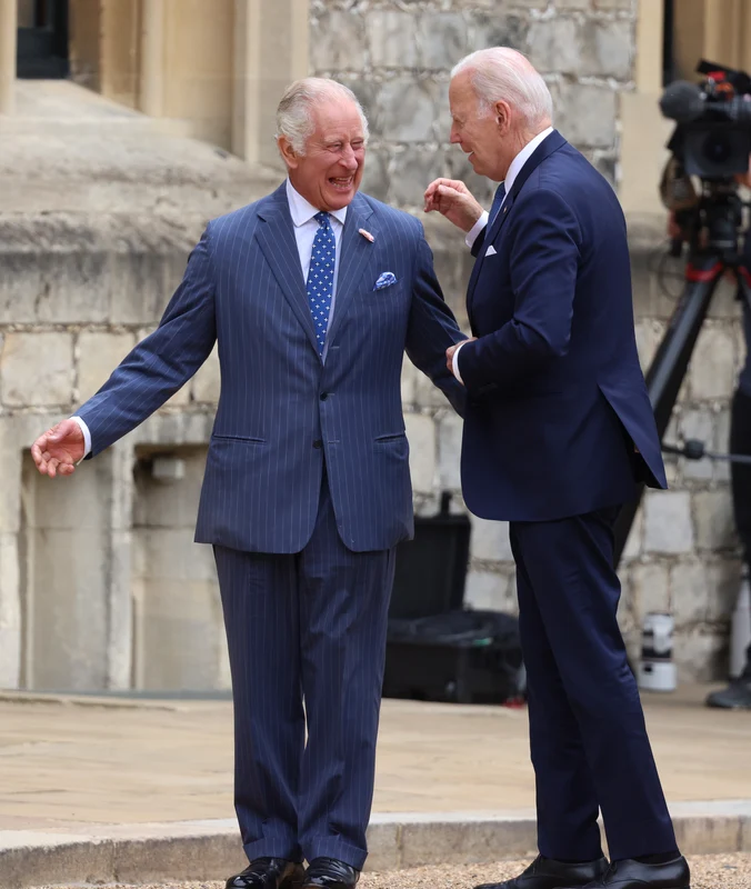 Regele Charles și Joe Biden 