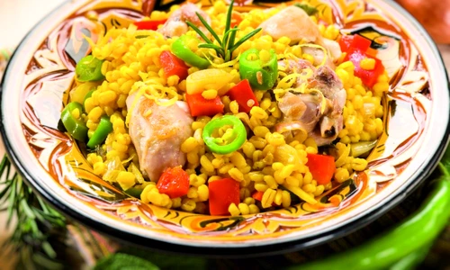 paella cu pui si sos de vin jpeg