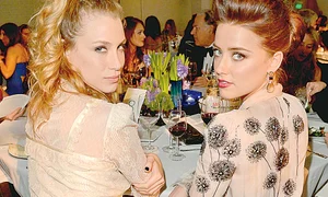 Amber i a dat  papucii după  7 luni de relaţie jpeg