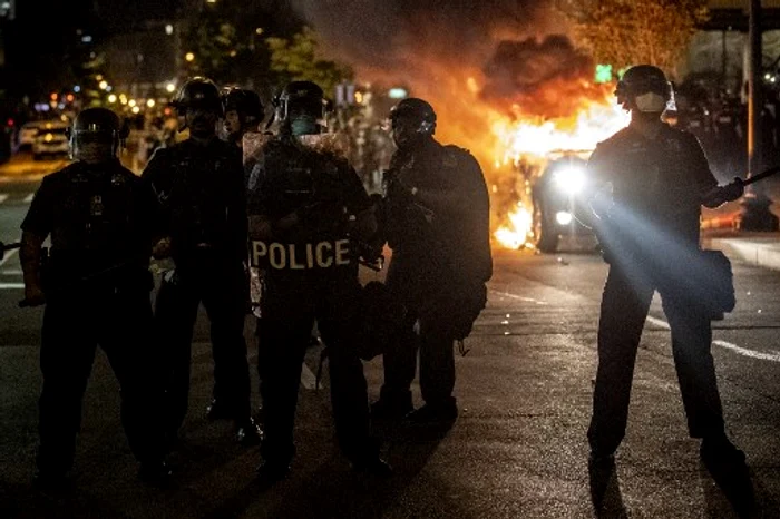 Polițiștii au folosit gaze lacrimogene și grenade împotriva manifestanțilorFoto: AFP