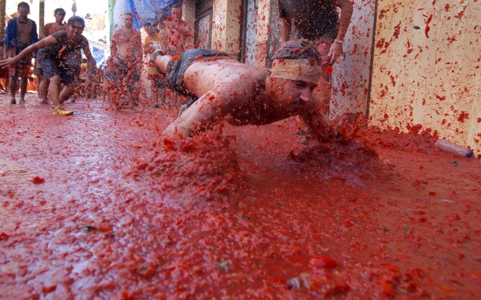 Festivalul La Tomatina 2014 FOTO