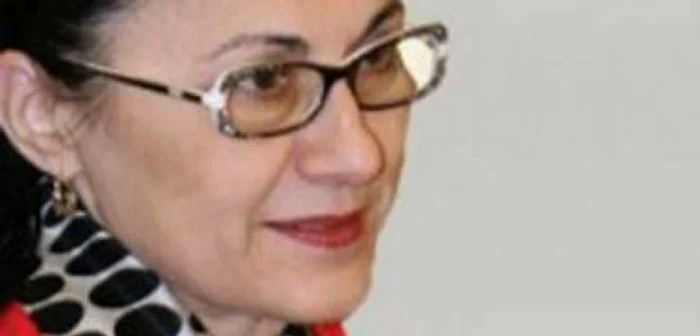 Ministerul Educaţiei a propus desfiinţarea învăţământului la distanţă de la " Spiru Haret"