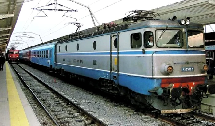 
    Primul tren care ajunge la mare în două ore plecă la ora 9.00 din Gara de Nord   