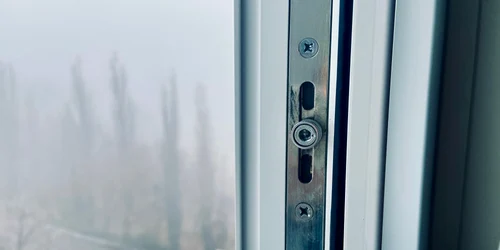 Cum trebuie reglat termopanul iarna. FOTO finestra.ro