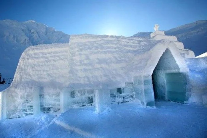
    Hotelul de gheață arată ca în basme  