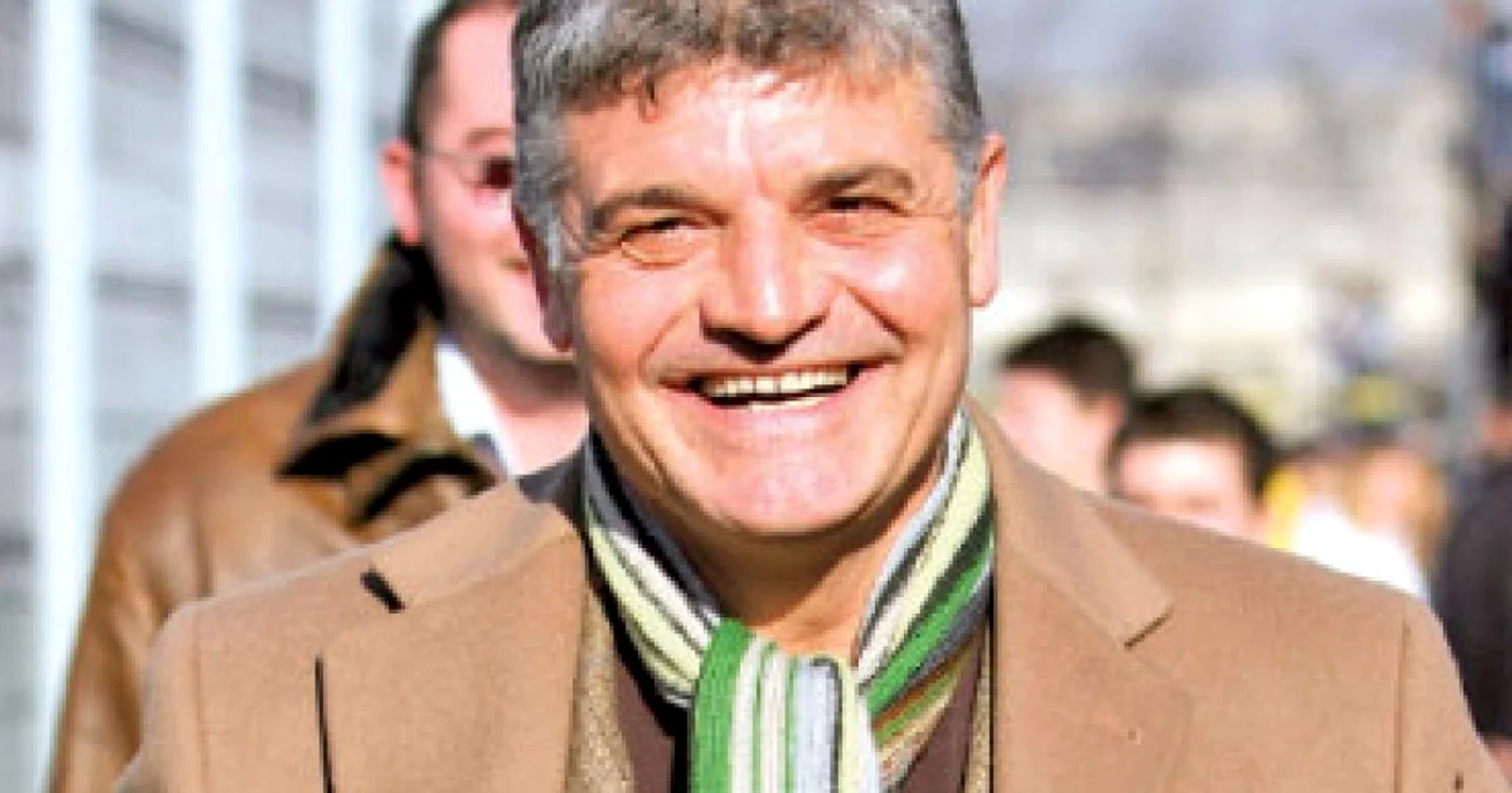 Badea negociază mâine pentru Andone!