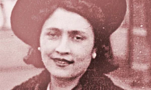 Toată îndoliată și cu  un zâmbet fals, după  ce artista își pierduse  cei cinci copii jpeg